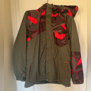 Men’s green patterned volcom snow jacket